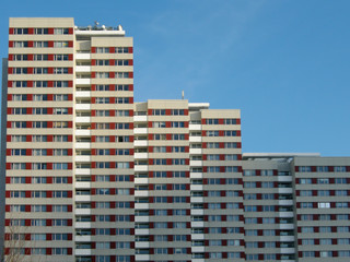 Berlin, Sanierte Plattenbauten