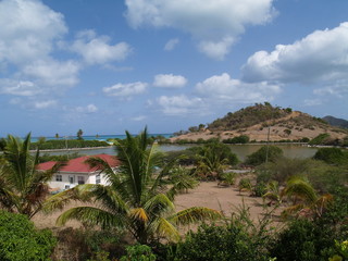 Fototapeta na wymiar Domu z widokiem na Antigua Barbuda