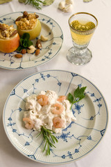 Ragout von Tauben mit gefüllten Äpfeln