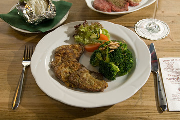 Ochsenfetzen mit Backkartoffel