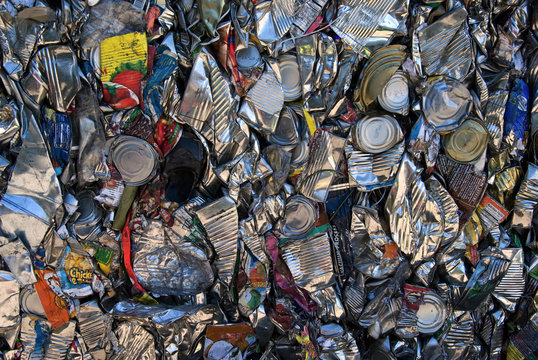 Tin cans recycling