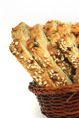Obraz premium Corbeille de pain aux céréales