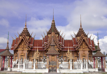 Fototapeta premium Traditional Thai style architecture