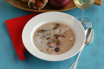 Minestra di patate e funghi - Primi piatti del veneto