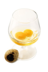 Two yolks in a glass also has sung an egg