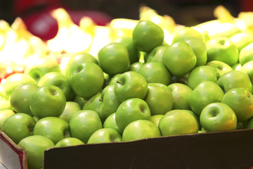 green aplle on open market