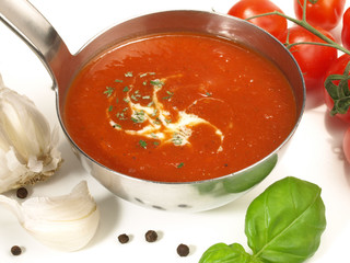 Tomatensuppe mit Sahne