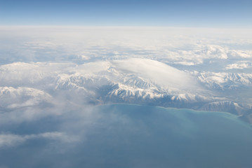 Obraz na płótnie Canvas Airphoto chmur i gór