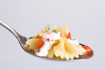 Farfalle mit Sauce
