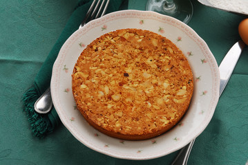 Tortionata alle mandorle - Dolce tradizionale della lombardia