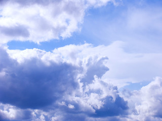 Obraz premium White clouds