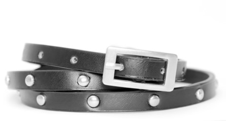 black thin belt.