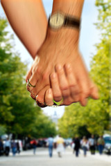 Paar mit Ringkette
