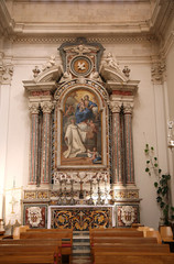Fototapeta na wymiar Wnętrze katedry w Dubrowniku