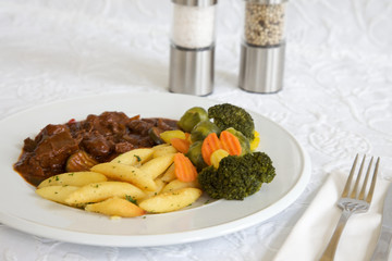 Gulasch mit Gemüse