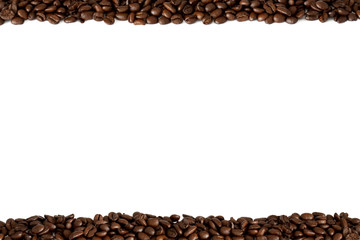 Rahmen aus Kaffeebohnen auf weißem Hintergrund