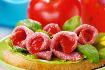 sandwich with salami roses