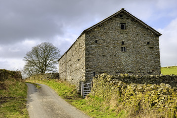 Fototapeta na wymiar Barn in countryside