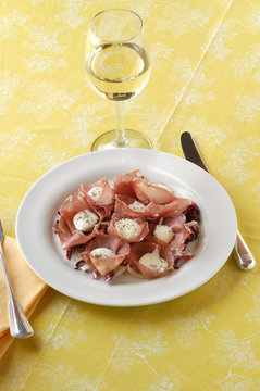 Antipasto di bresaola e casatella