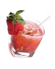 Caipirossa - einzelner roter Cocktail von oben