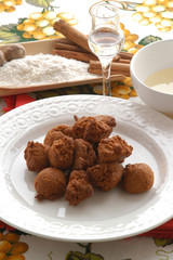 Parpagnacchi - con miele noci e cannella - Dolci del veneto