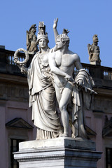 Obraz premium Figuren von der Schlossbrücke