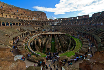 interno del Anfiteatro Flavio (Colosseo) a Roma - Italia