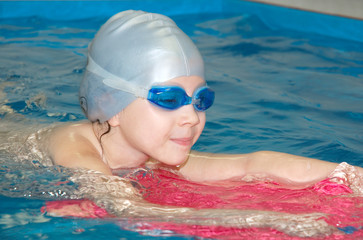 Fototapeta na wymiar girl in pool
