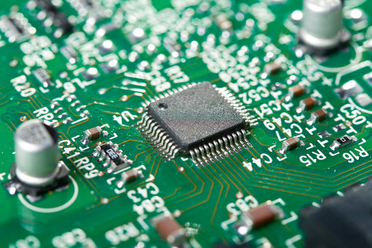 chip on green circuit board selective focus