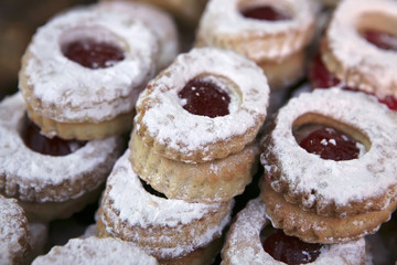 traditional jew cakes on market