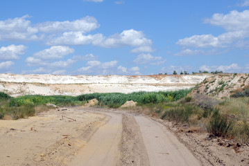 Industrial working out of forming sand