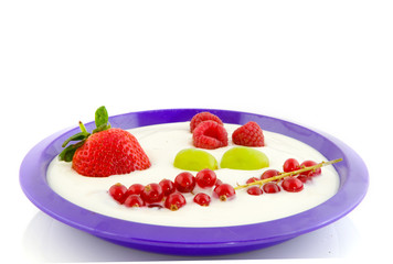 Yogurt with fresh fruit