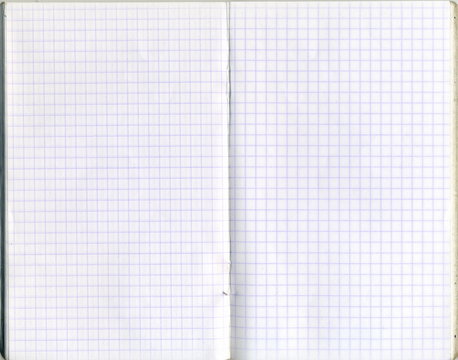 Feuilles de cahier &agrave; petits carreaux.