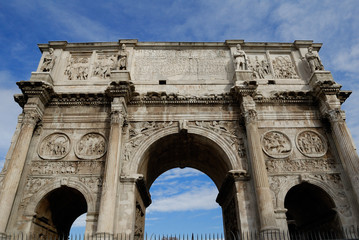 Fototapeta na wymiar łuk triumfalny Konstantyna w Rzymie we Włoszech Bar