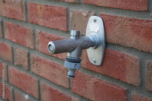 "Außenwasserhahn" Stockfotos und lizenzfreie Bilder auf Fotolia.com