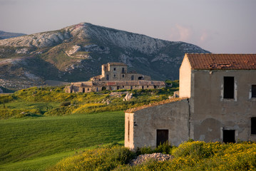 Fototapeta premium large farmhouse in country to twilight