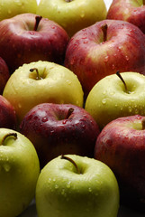 Varias manzanas.