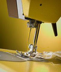 0's german Sewing machine, close-up