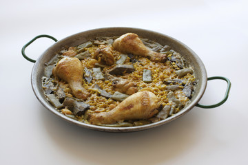 Paella valenciana típica