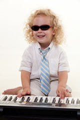 Little piano player