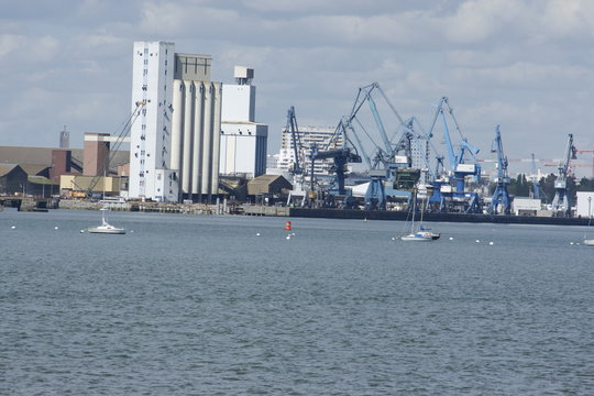 Port industrielle de Lorient (Morbihan, Bretagne)