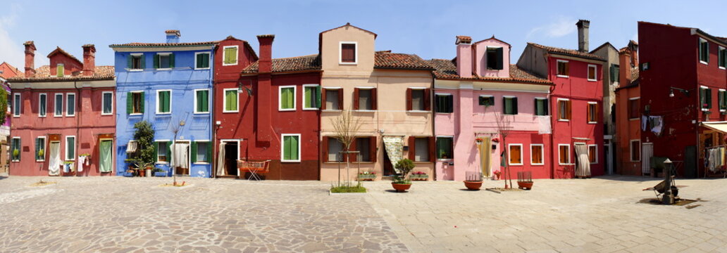 Panoramique sur l'&icirc;le de Burano - Venise, Italie