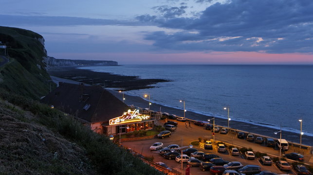 Plage de F&eacute;camp au cr&eacute;puscule - Haute Normandie, France