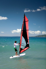 Planche à voile en mer