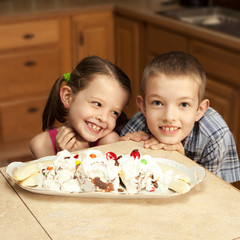 kids and ice cream