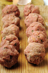 Polpette di carne crude