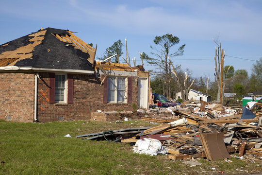 Tornado path