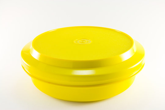 1 yellow plastic food container
