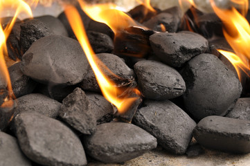 Barbecue au charbon de bois