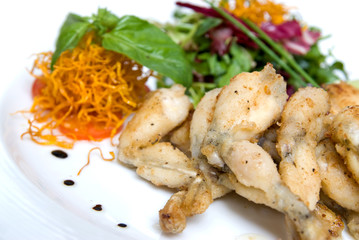 fried frogs legs